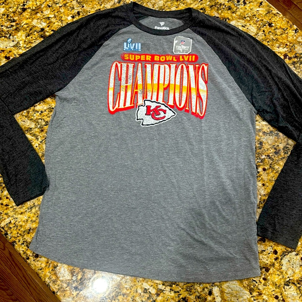 FANATICS SUPER BOWL LVII- Kansas City Chiefs long sleeve tee XL NWOT